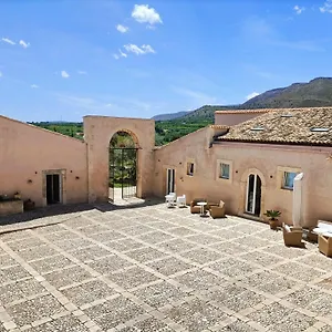 Ballium Luxury Relais Bauernhof Avola